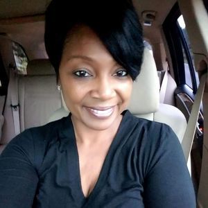 Meet your Posher, Connie